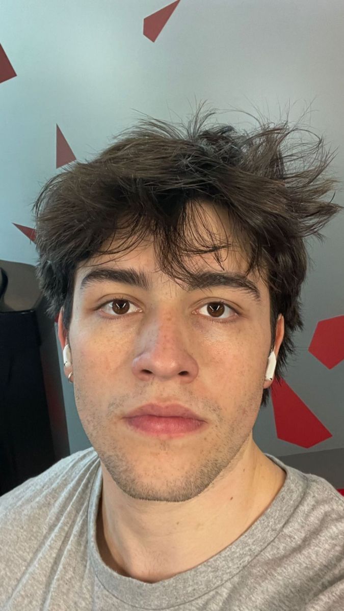 Chris, 25 before